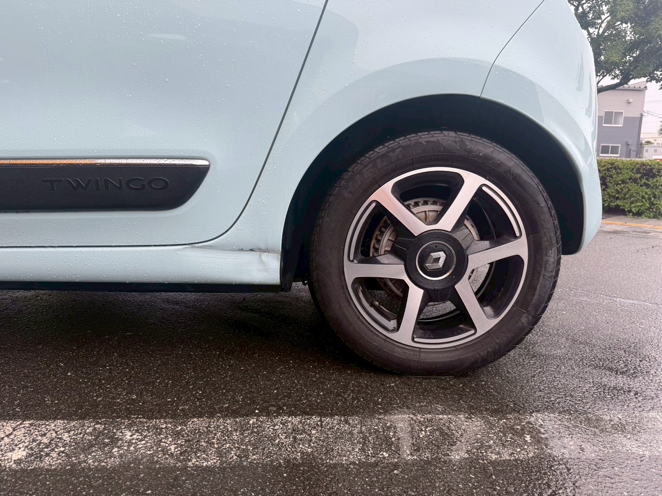 ルノー	トゥインゴ 修理前の画像